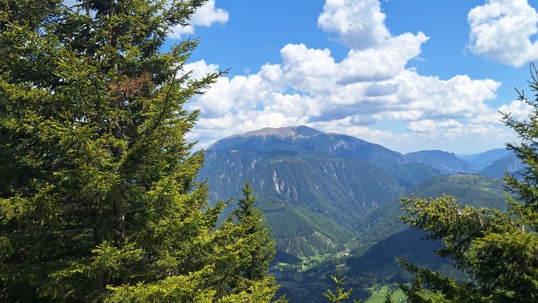 Ausblick vom Obersberg (c)Stefanie Gaulhofer, © TVB Semmering-Rax-Schneeberg