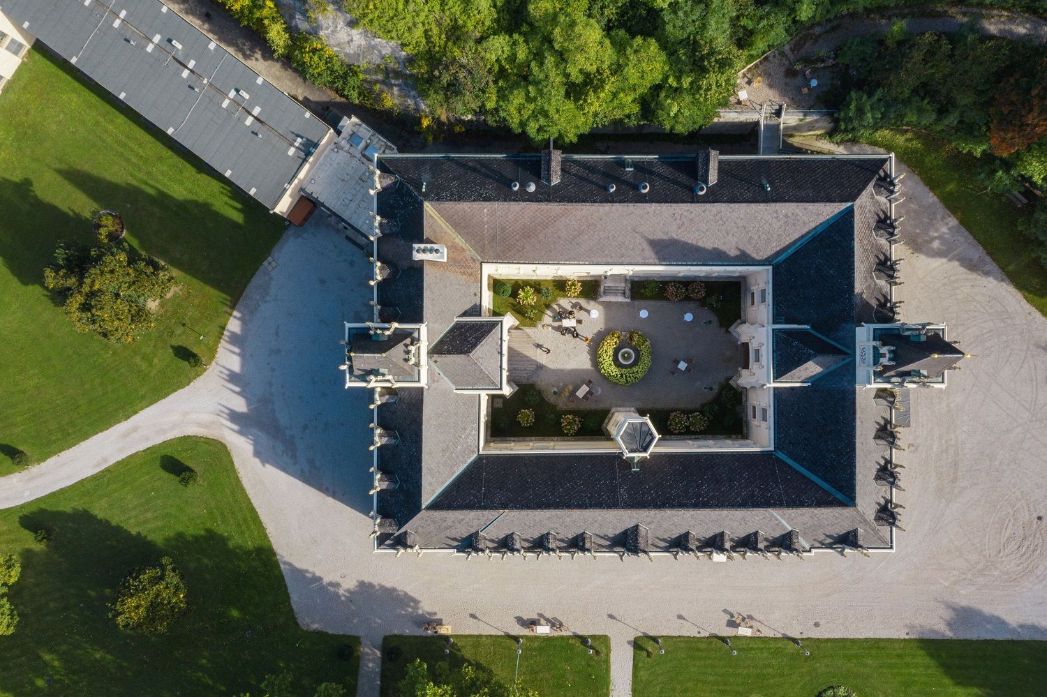 Hrad Hernstein Vierkanthof