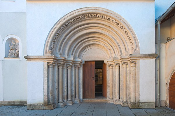 Archway, &copy; wingrafik