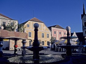 Zwettl Hundertwasserbrunnen, &copy; &copy; Waldviertel Tourismus, Reinhard Mandl