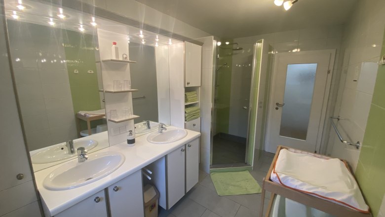 strassbauer_lothspieler_mostputzer_bad, &copy; Lothspieler