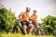 Kurze Rast zwischen Weinreben, © POV / Robert Herbst