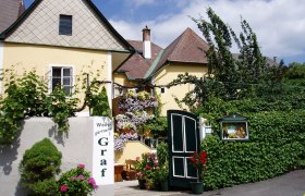 Exterior view, &copy; Familie Graf