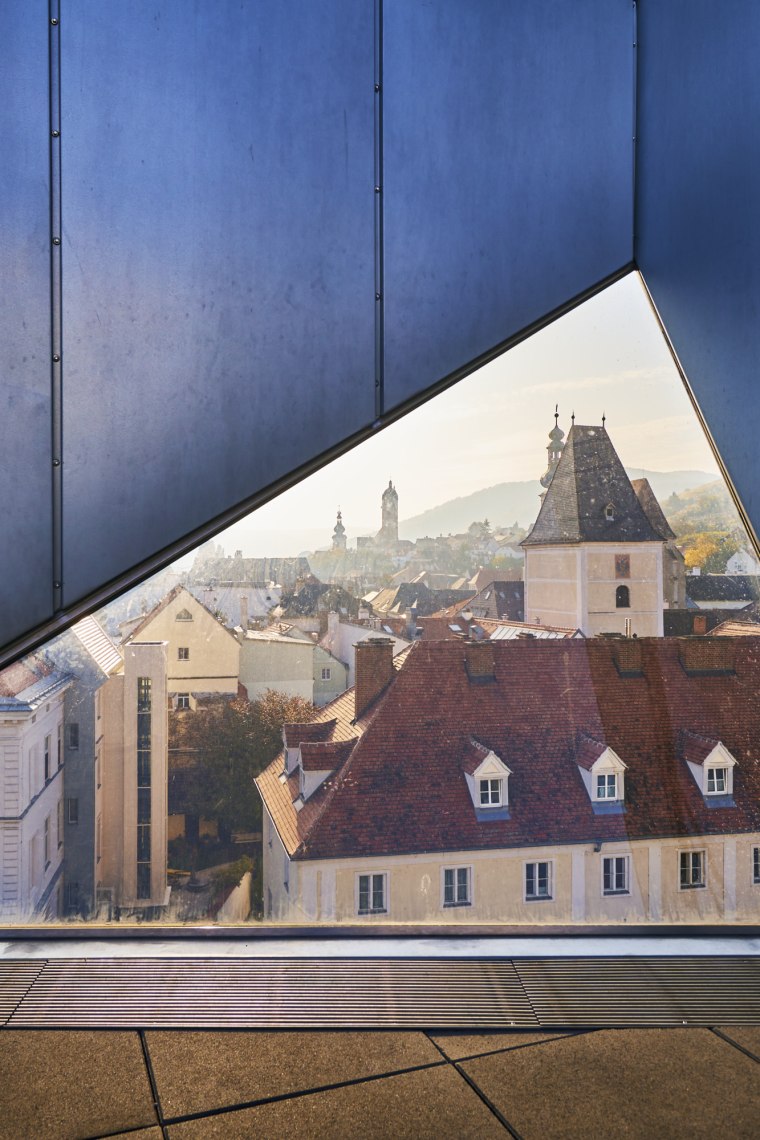 Odraz starých budov v Zemské galerii., © Niederösterreich Werbung/Andreas Hofer