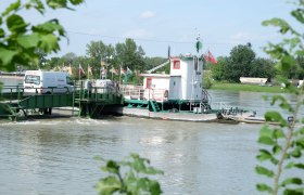 Danube roller ferry near Korneuburg-Klosterneuburg, © Benjamin Zibuschka