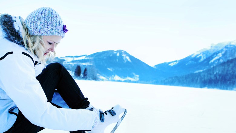 Ice skating on Lake Lunz, © weinfranz.at