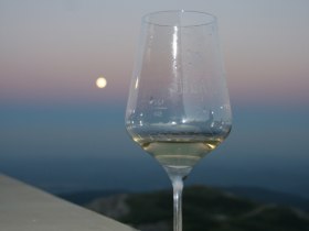 Monaufgang bei der Fischerh&uuml;tte, &copy; Wiener Alpen in Nieder&ouml;sterreich - Schneeberg Hohe Wand