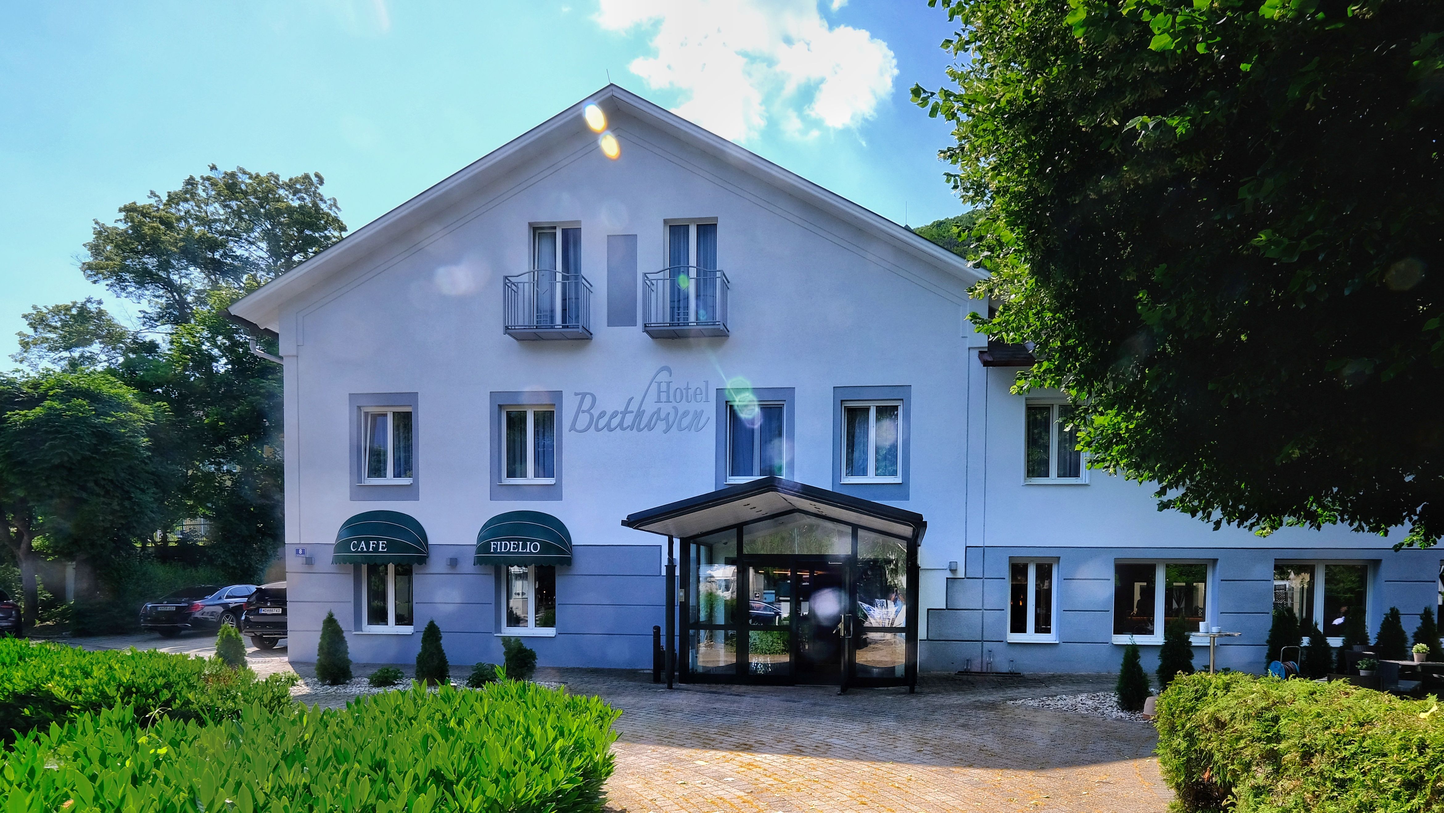 Exteriér hotelu Ettl 4