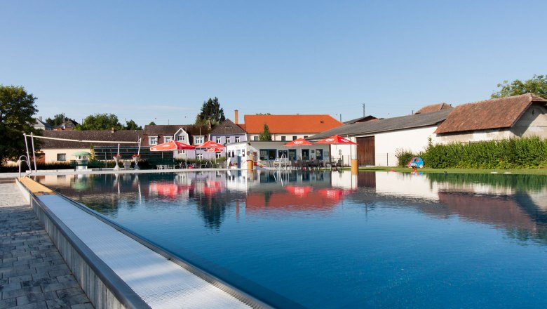 Sigmundsherberg outdoor pool, © Stefan Kratzer