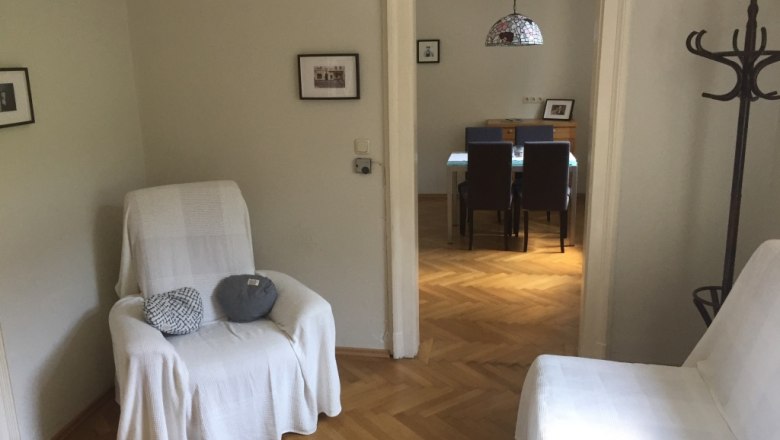 Cozy armchair in the former railroad attendant's apartment, &copy; M. Schorn