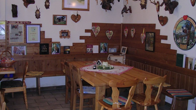 Holzhof snack station, &copy; Holzhof