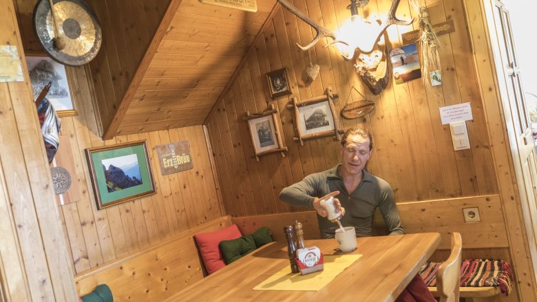 Coffee simply tastes better on the mountain pasture!, © Theo Kust