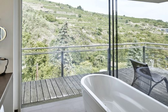 Koupel uprostřed krajiny, © Steigenberger Hotels GmbH