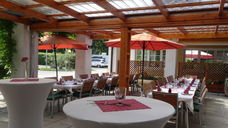 Restaurant at the campsite - terrace, © KTech