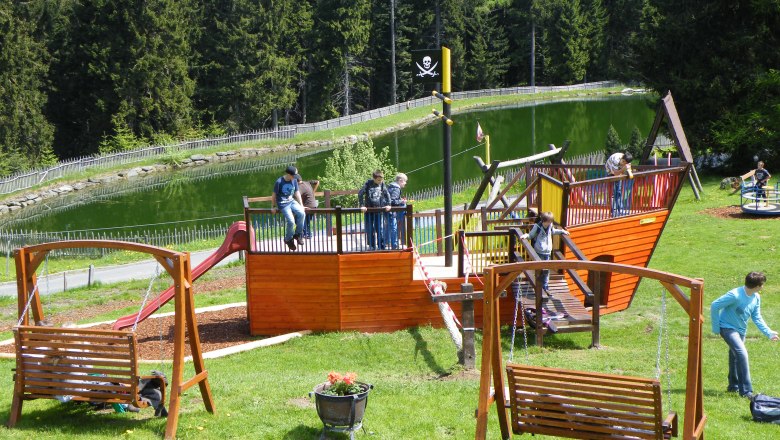 Lezení v lanovém centru je opravdová zábava, © Alpengasthof Enzian