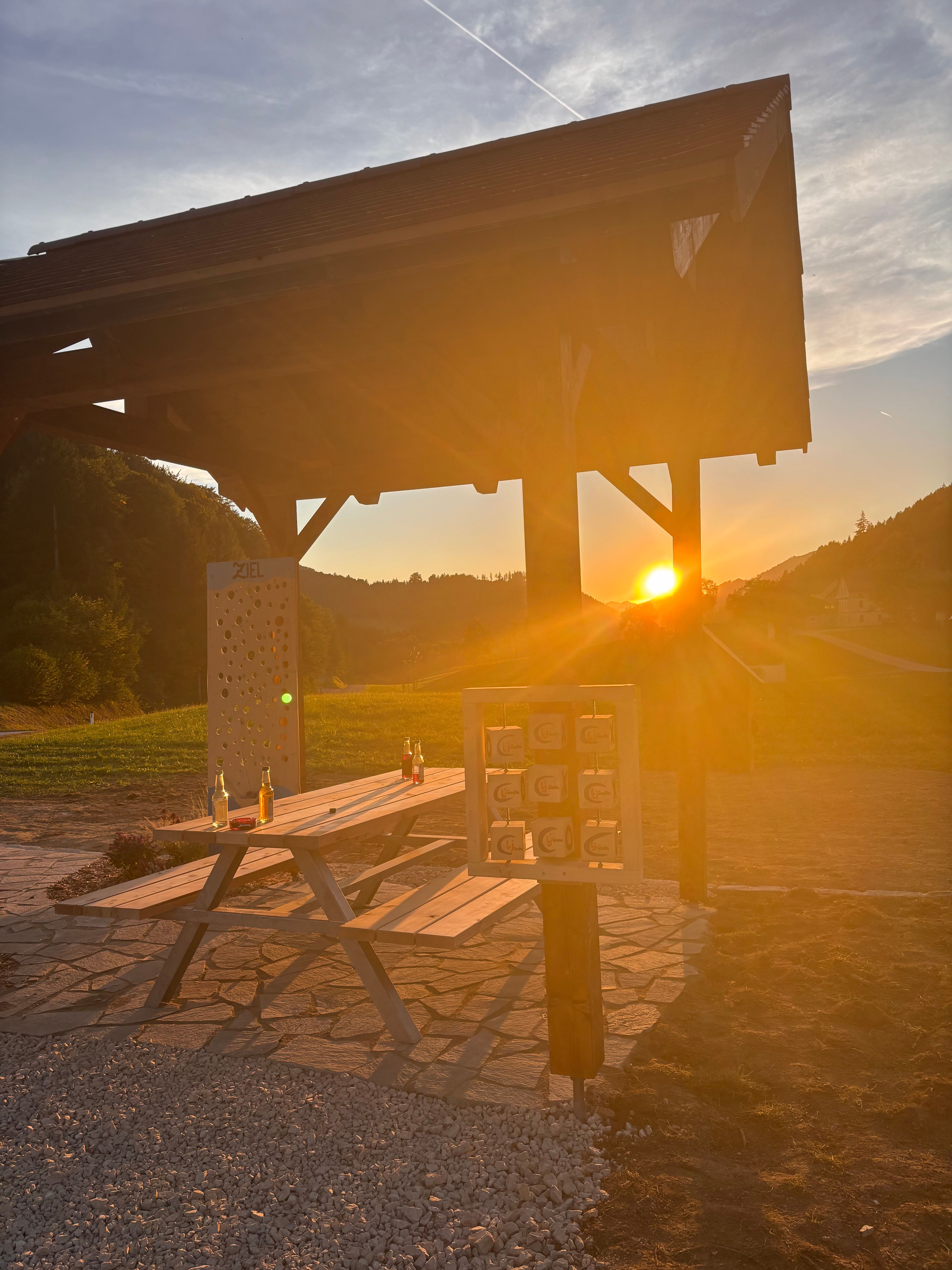 Sonnenuntergang beim Mostbrunnen Gadenweith