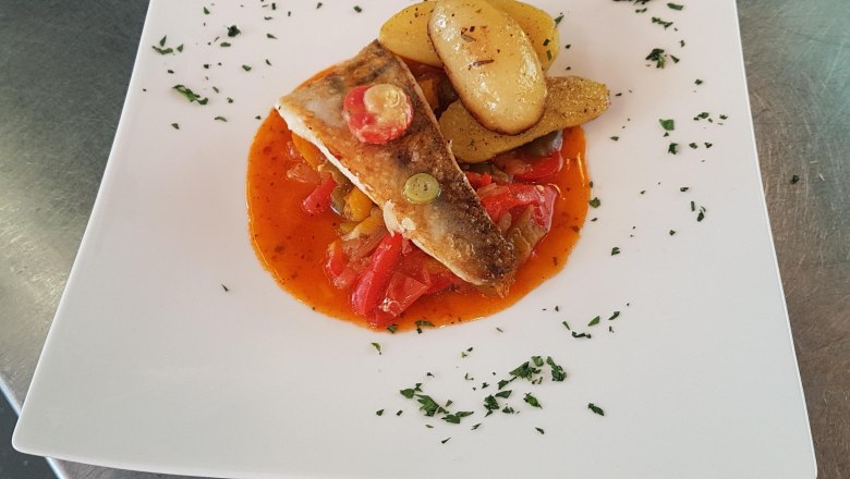 Rybí filet, © Reef & Beef