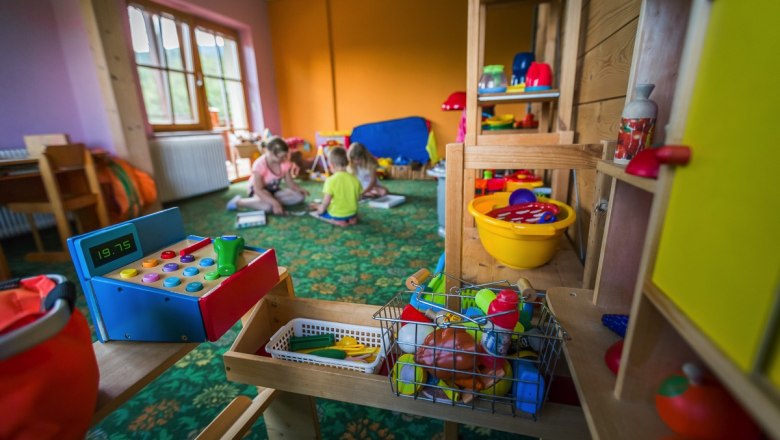 Spielzimmer und viele Spielsachen, © Ofnerhof Familie Gruber