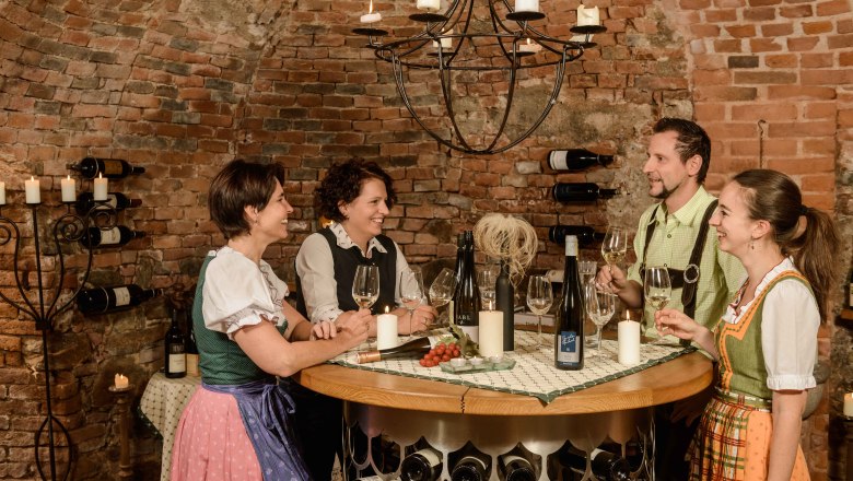 Wine cellar in the Hotel-Restaurant Zur Post, © BOW Rita Newman