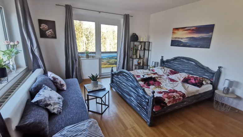 Byt Rose - ob&yacute;vac&iacute;/spac&iacute; č&aacute;st, &copy; &copy; HomeW4, Sonja Wiesinger