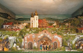 Mechanick&aacute; dětsk&aacute; post&yacute;lka, &copy; Mechanische Krippe