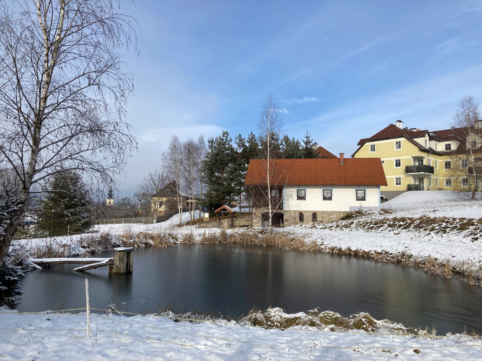 Rybník s rybářským domkem
