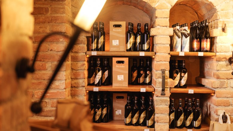 Poysdorf_Wein.Restaurant Neustifter(c)WTG_Michael Reidinger (24), © Weinviertel Tourismus / Michael Reidinger