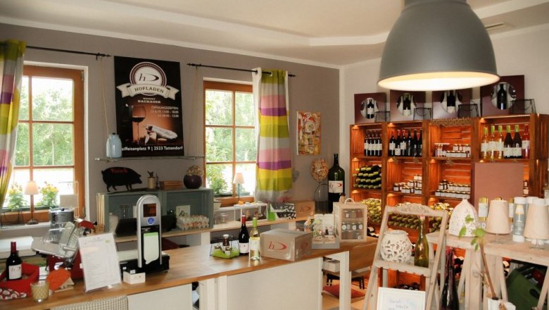 The farm store, &copy; Weingut Dachauer