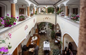 Interior view of the Renaissance courtyard, © Robert Herbst / Point of View GmbH