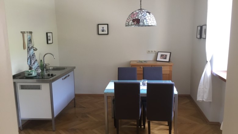Kitchen in the former railroad attendant's apartment, &copy; M. Schorn