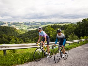 Rennradfahren in der Buckligen Welt, &copy; Wiener Alpen, Martin F&uuml;l&ouml;p