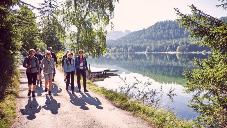 Hiking along the Erlaufsee, &copy; Stills&Emotions - Rudy Dellinger