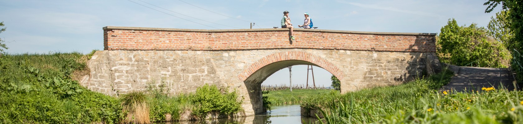 Zažijte region jižně od Vídně na kole, © (c) Wienerwald Tourismus GmbH/Raimo Rumpler