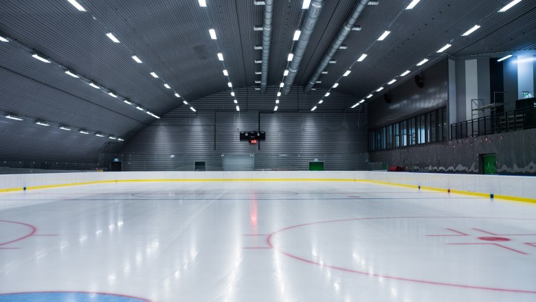 Ice rink, © Leithana