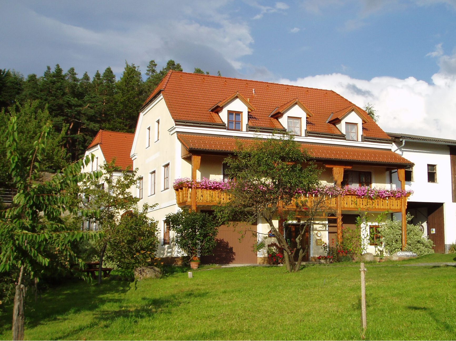 house_view_exterior