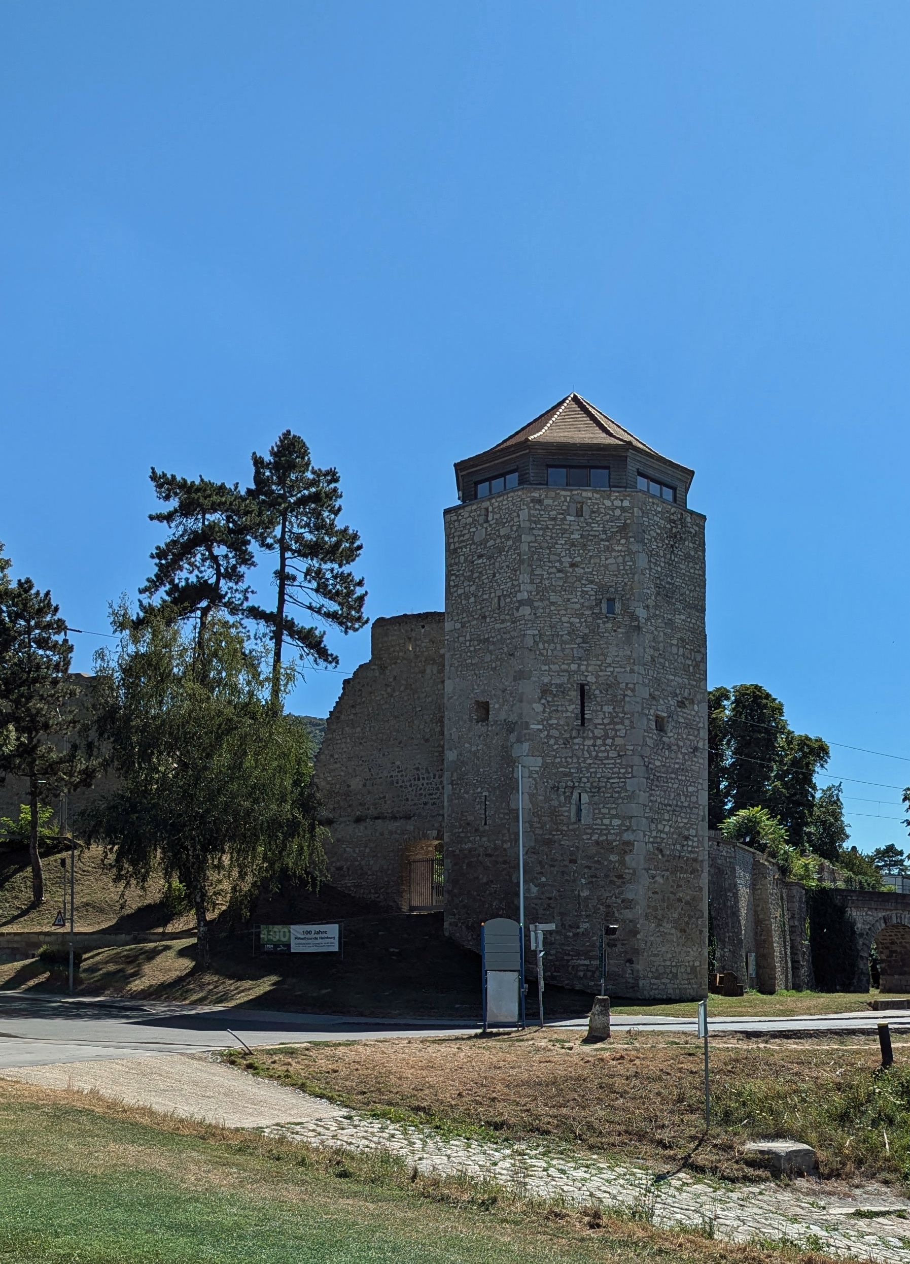 Vodárenská věž Hainburg/Danube 