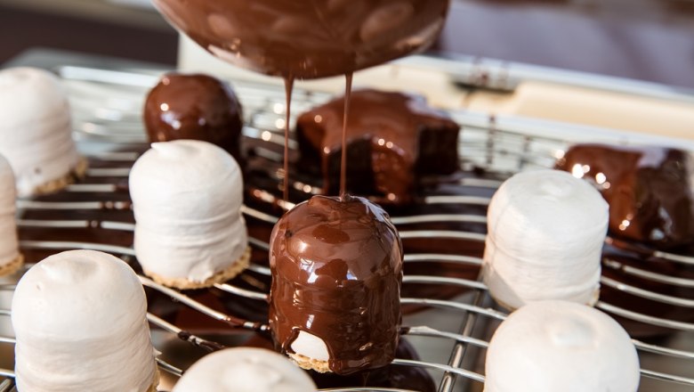 &Scaron;v&eacute;dsk&eacute; bomby Workshop_Glaze, &copy; Niemetz Schwedenbomben