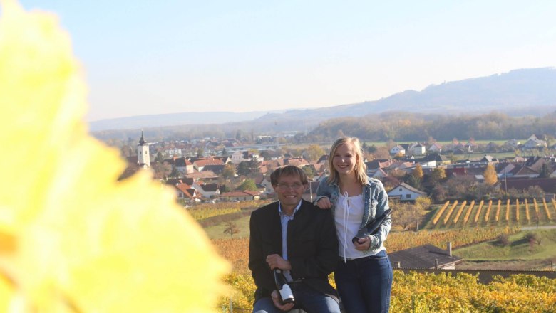 Mittelbach family in the vineyard, © Weingut Mittelbach