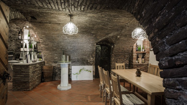 Ve vinn&eacute;m sklepě Johanna Donabauma, &copy; Monika Loeff