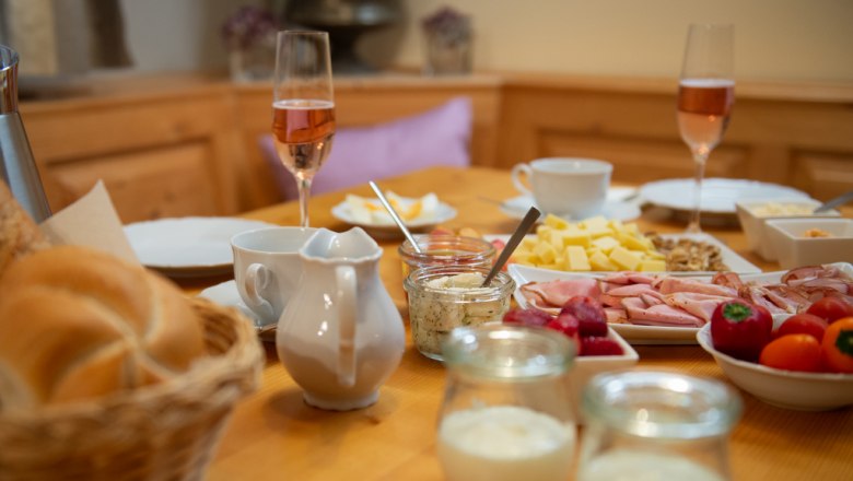 Delicious breakfast, © Tonality