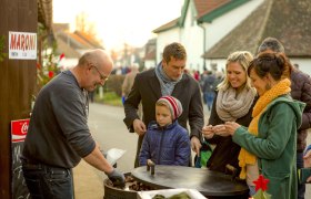 Horké kaštany – výborné!, © Weinviertel Tourismus/Astrid Bartl