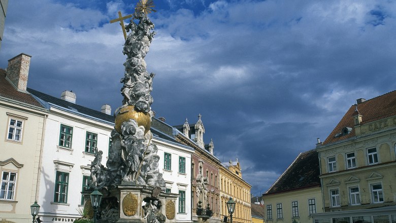 Sloup svaté Trojice na náměstí v Badenu, © Österreich-Werbung/Diejun