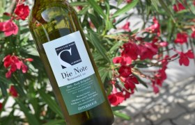 Wine bottle, © Weingut Schober