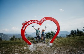 2 Mountainbiker am Hennesteck, unter dem Annaberger Lifte Herz, © Mostviertel