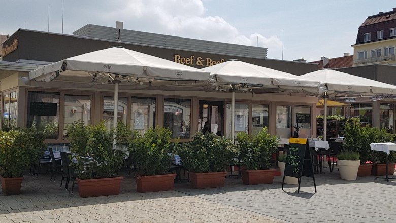 Reef & Beef Schanigarten, &copy; Piroska Weiss