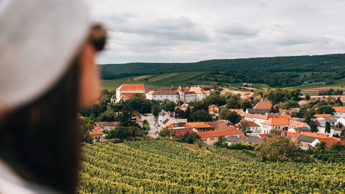 Pohled na Mailberg, Weinviertel, © Niederösterreich Werbung/Romeo Felsenreich