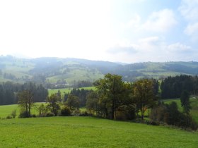 Herrlicher Ausblick auf die umliegende Landschaft, &copy; Mostviertel - O&Ouml; Mariazellerweg
