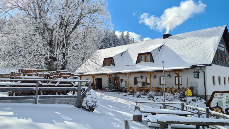 Alpine hut in winter, &copy; Erika Pieber
