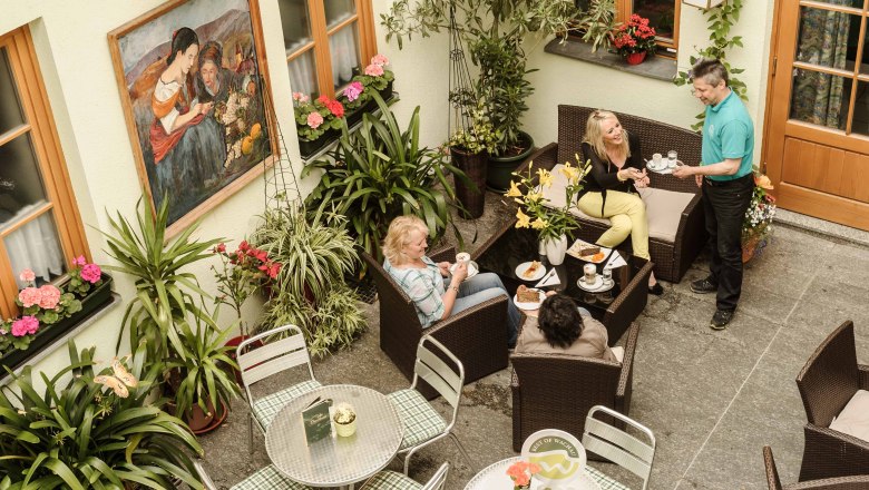 Inner courtyard Cafe Bruckner, © Best of Wachau/Rita Newman