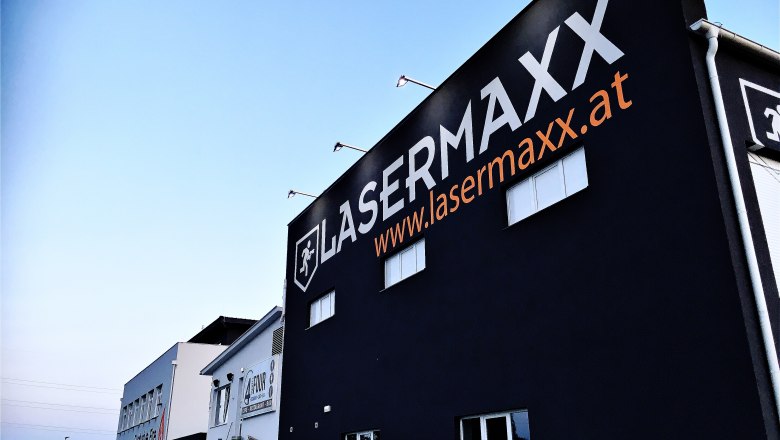 Lasermaxx back, &copy; Suracon OG